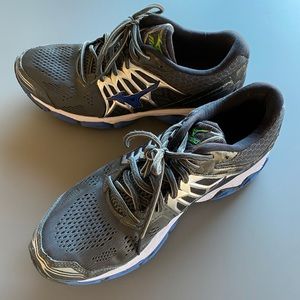 Mizuno Wave Horizon Size 11 Running Shoes